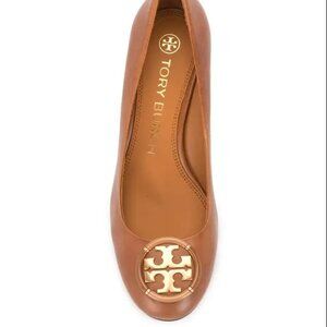 Tory Burch Women's Sally Tan Closed Toe Wedge Pump Heels Size 10.5